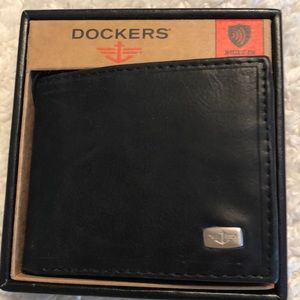 Men’s wallet-brand new!!